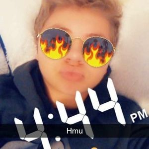 Meet your Posher, Nicholas